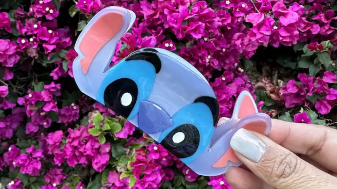 Say Aloha To A New Hairstyle With This Stitch Claw Clip!