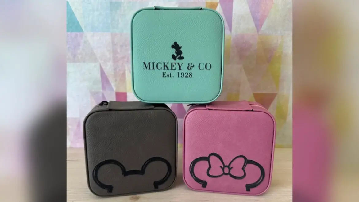 Disney Travel Jewelry Box To Organize All Your Accessories!