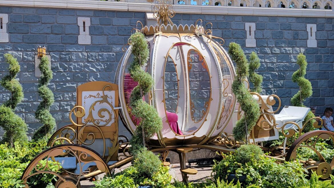 Cinderella’s Carriage Photo Op Return for Fourth of July Celebrations
