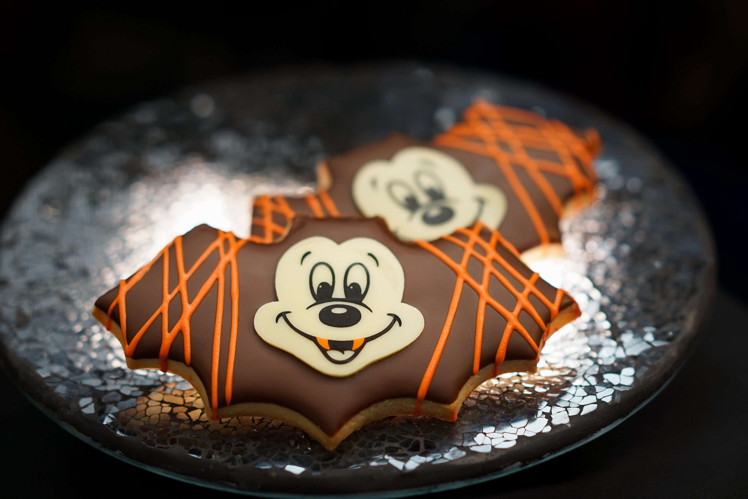 Pumpkin Mickey Mouse cake for my birthday! : r/cakedecorating