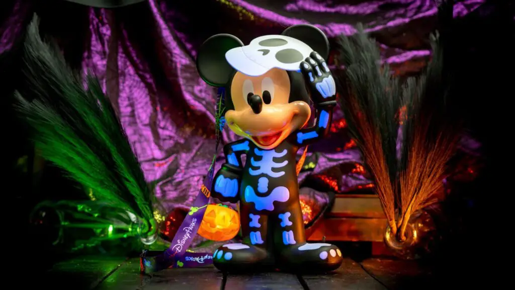 First-Look-at-Mickey-Mouse-Halloween-Bucket-Coming-to-Disneyland