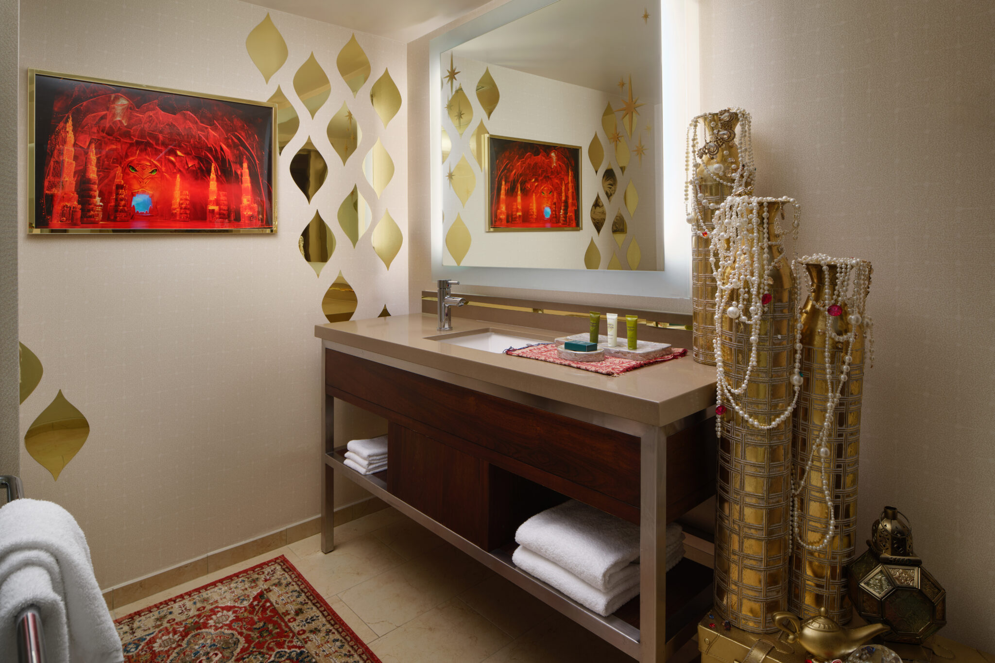 Hilton New York Unveils Aladdin’s Times Square Palace Suite | Chip And ...