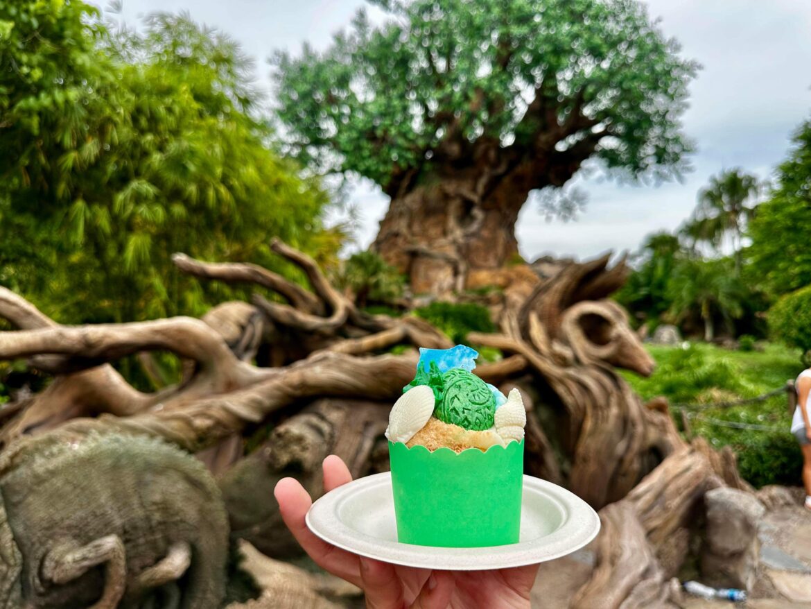 Dig into this Heart of Te Fiti Cupcake from Disney’s Animal Kingdom