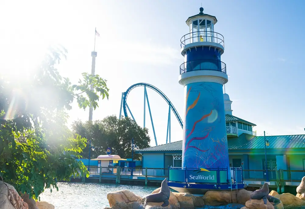 SeaWorld, Aquatica, and Discovery Cove Going to Cashless Starting on August 30th
