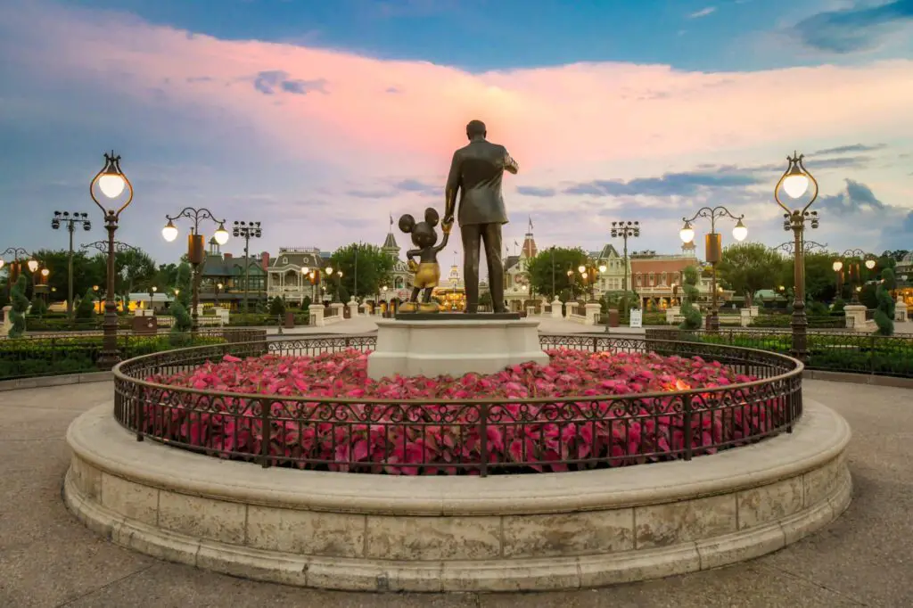 Things-to-Think-about-when-Relocating-to-Live-near-Disney-World