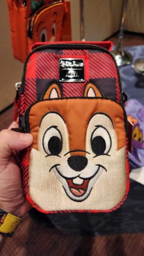New Lug Disney Bags At Destination D23! | Chip and Company