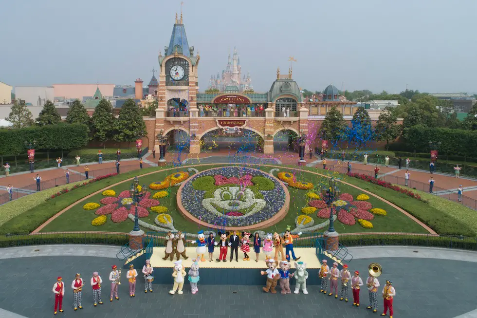 Shanghai-Disneyland-1