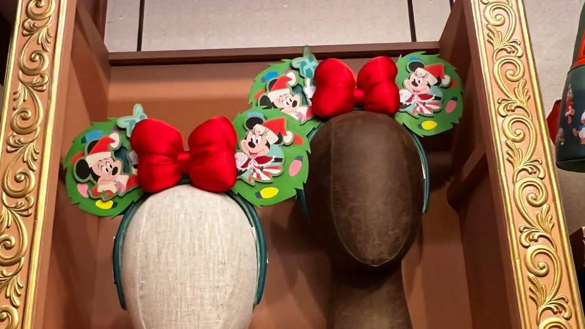 Mickey And Minnie Mouse Loungefly Glow In The Dark Holiday Ear Headband Spotted At Magic Kingdom!