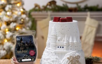 New-Christmas-at-Hogwarts-Scentsy-Collection