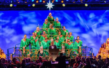 candlelight-processional-dining-package-2