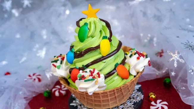 2023-Holiday-Food-and-Beverage-Offerings-Coming-to-Disney-Springs-swirl