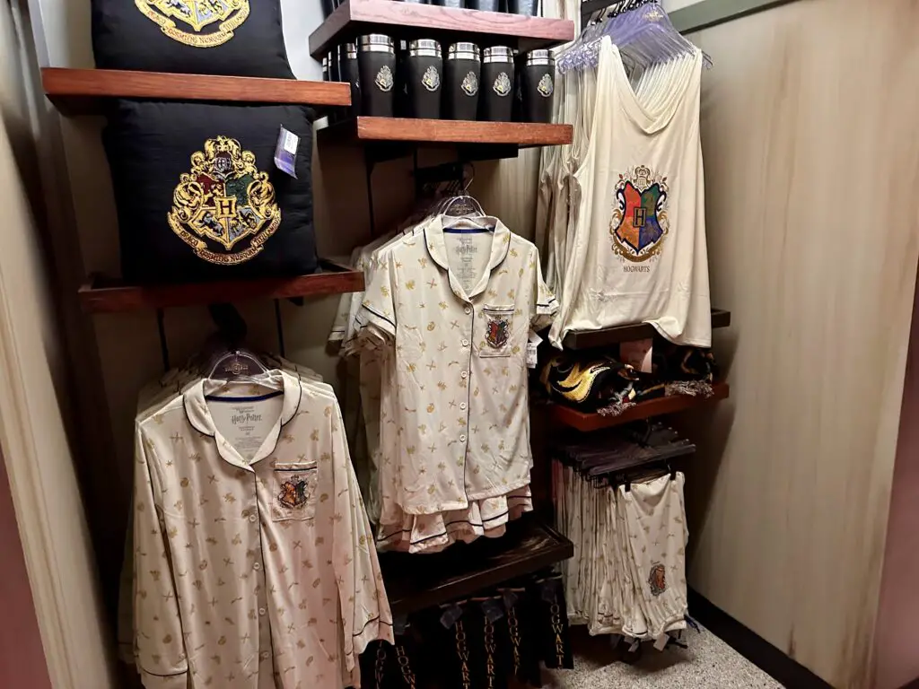 Harry-Potter-Gifts-tribute-store-4