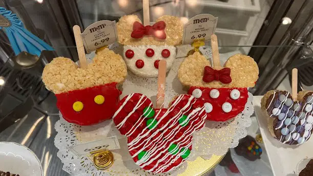 New Holiday Treats Now Available at Main Street Confectionery in the Magic Kingdom