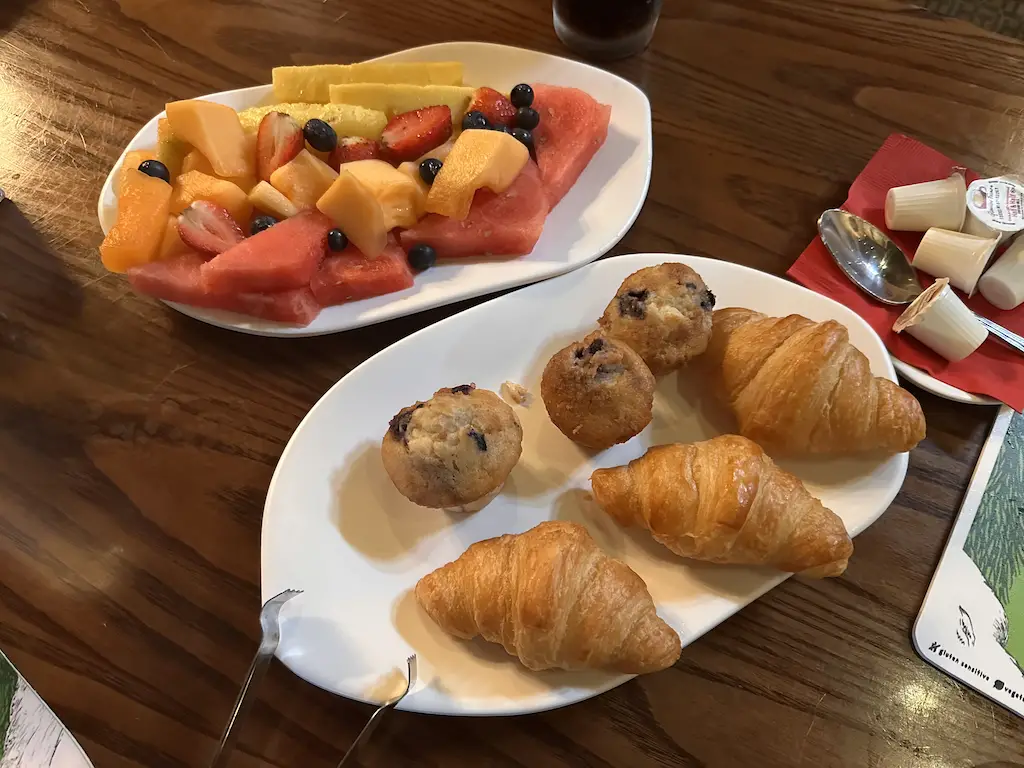 grinch-breakfast-appetizers