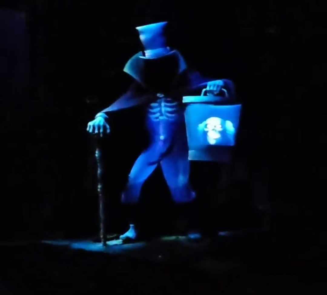 Hatbox Ghost Materializes in the Haunted Mansion in the Magic Kingdom