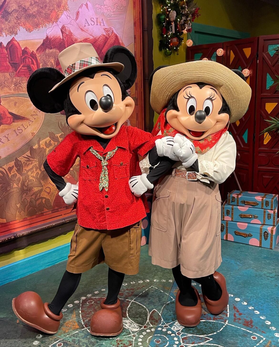 Mickey & Friends Debut New Holiday Outfits at Disney’s Animal Kingdom