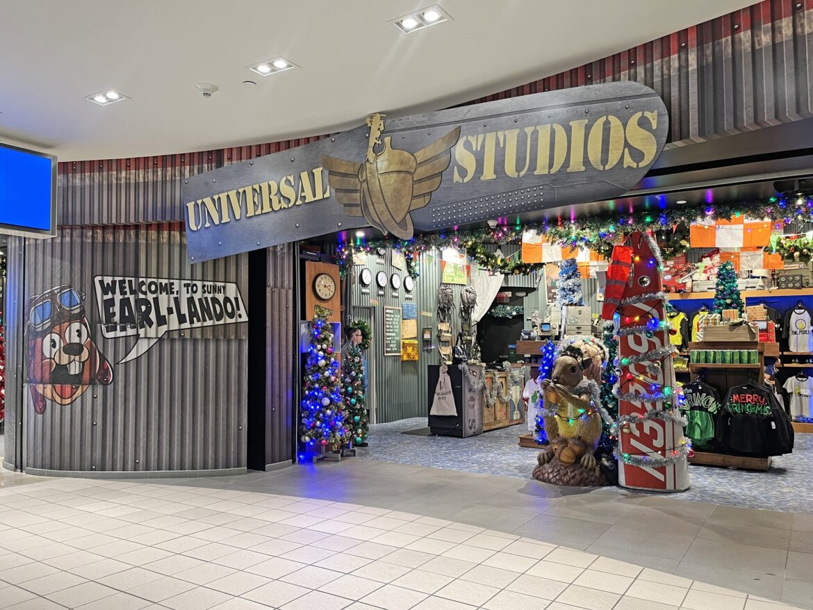 Universal Orlando Opens Holiday Shop at Orlando International Airport