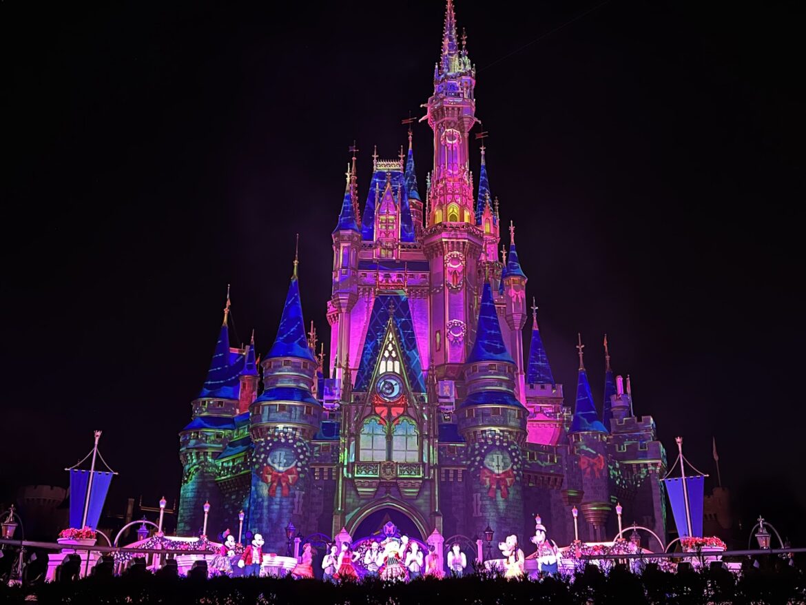 Only A Few Dates Remaining for Mickey’s Very Merry Christmas Party