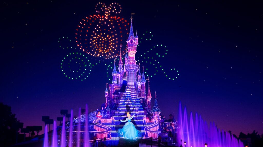 Disneyland-Paris-Unveils-the-Spectacular-Disney-Electrical-Sky-Parade-as-Part-of-Disney-Symphony-of-Colors