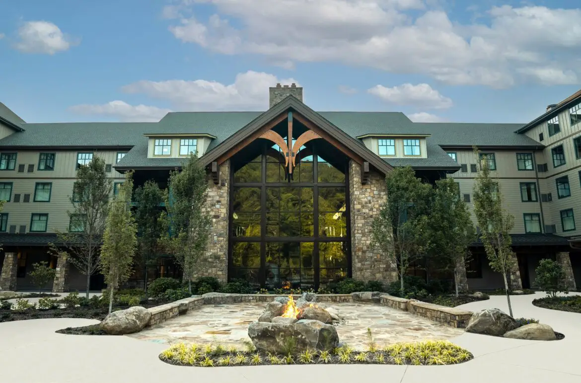 Dollywood’s Heartsong Lodge Named One Of National Geographic’s “Hotels We Love For 2024”