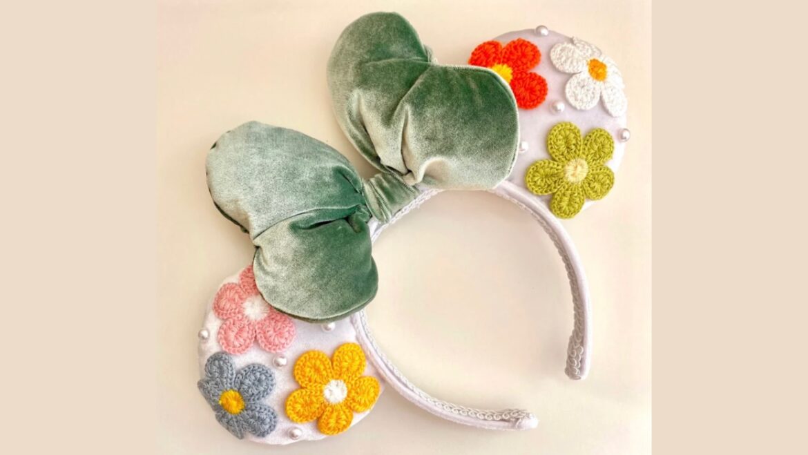 Floral Crochet Minnie Ears Perfect For This Spring!