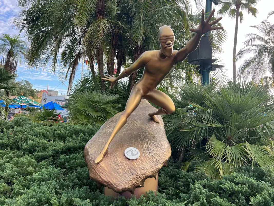 Disney Replaces 50th Anniversary Medallion in Hollywood Studios