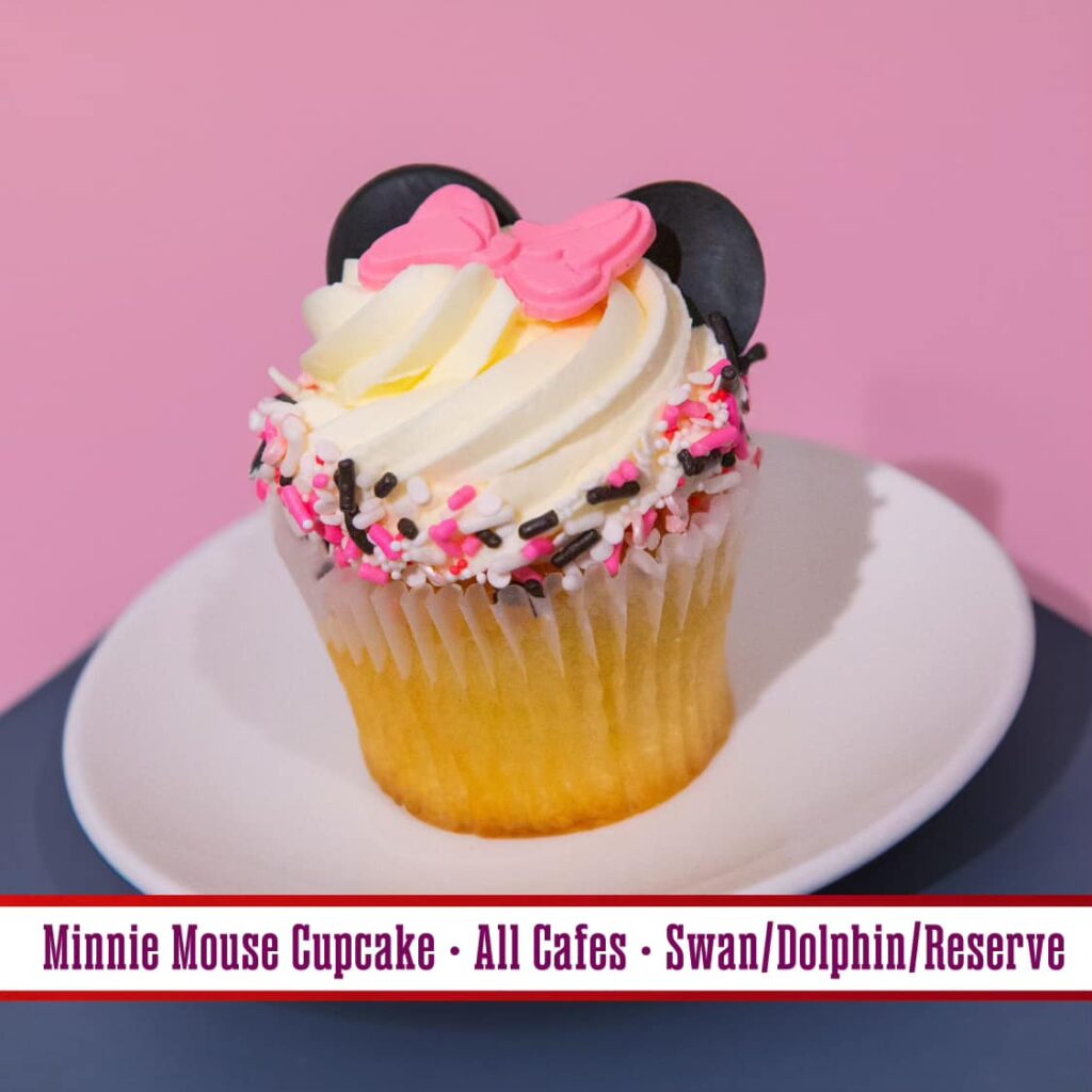 swan-and-dolphin-minnie-mouse-cupcake