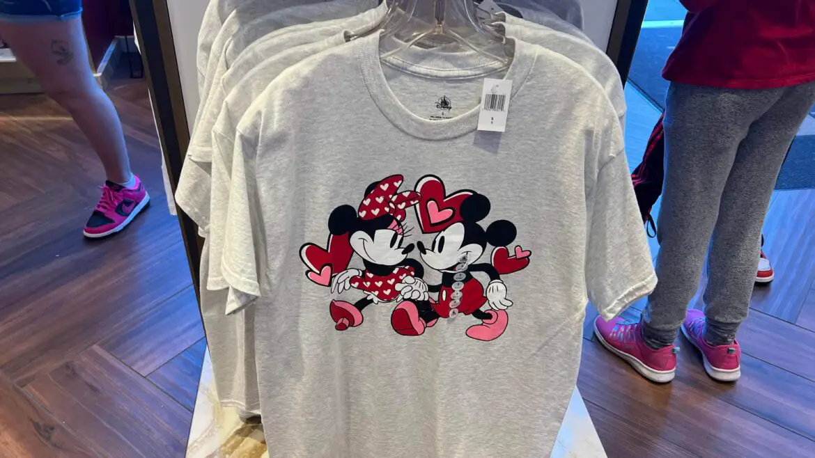Mickey And Minnie Valentine Day T-Shirt For A Romantic Style!