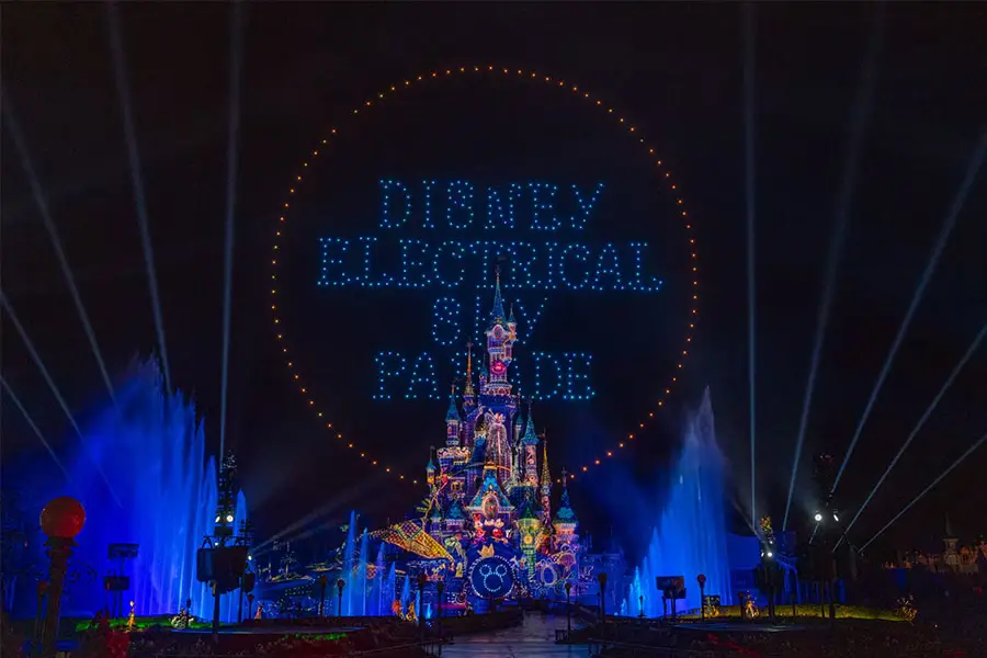 Closer Look at the all-new Nighttime Show at Disneyland Paris