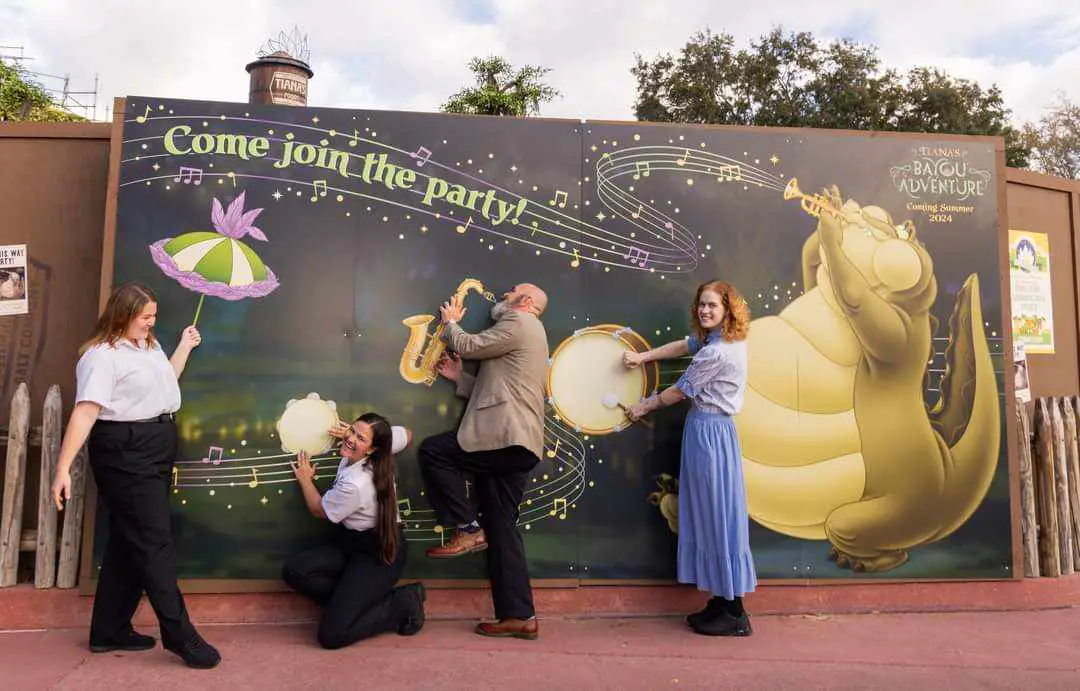 Tiana’s Bayou Adventure Construction Walls Redecorated in the Magic Kingdom