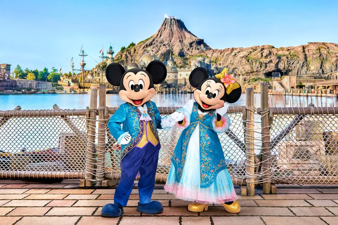 Mickey and Minnie Debut New ‘Dreaming of Fantasy Springs’ Outfits for Tokyo Disneyland