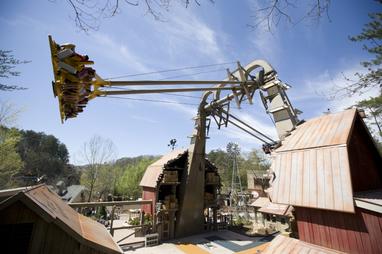 Why Dollywood Is Better Than Any Other Theme Park