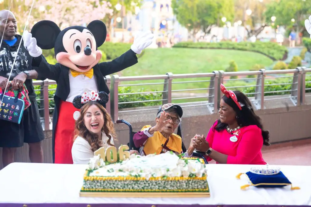Florida-Resident-Celebrates-106th-Birthday-at-Walt-Disney-World-3