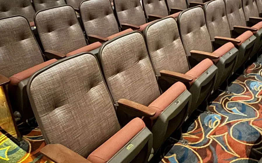 Walt Disney Theater Reopens With New Carpet & Seating in Hollywood Studios