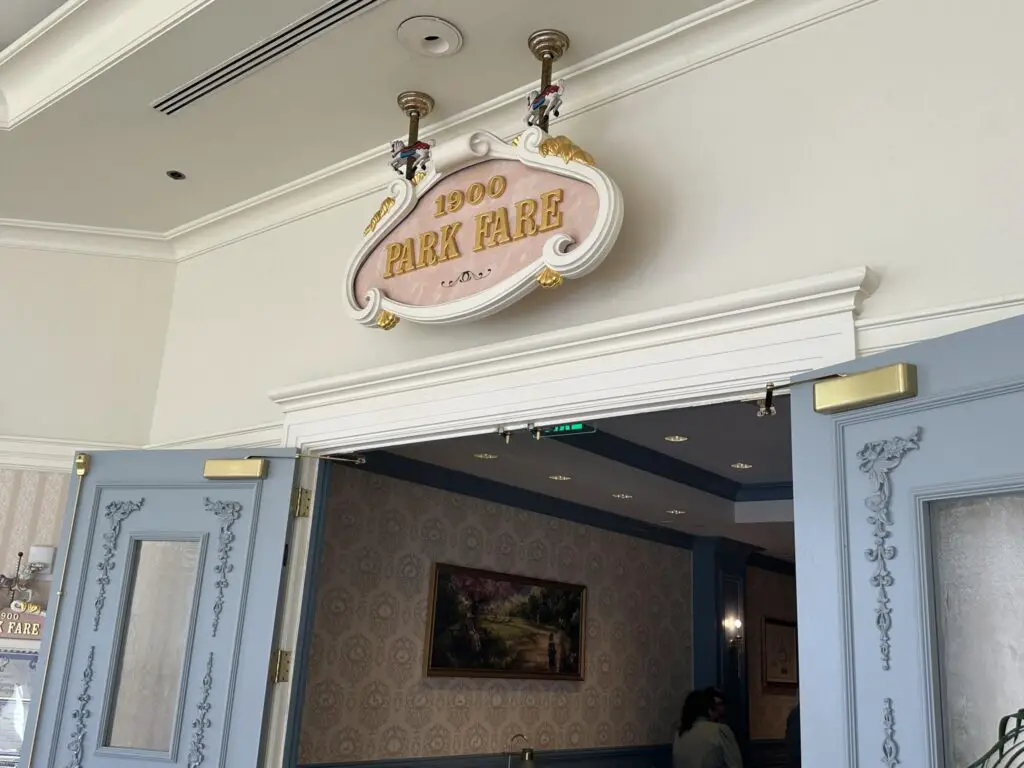 Breakfast-at-the-Grand-Reopening-of-1900-Park-Fare-at-Disneys-Grand-Floridian-Resort