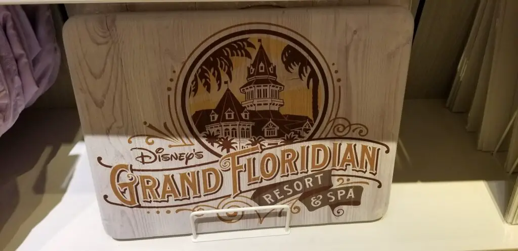 M.-Mouse-Mercantile-Gift-Shop-Closing-for-Refurbishment-at-Disneys-Grand-Floridian-Resort-3