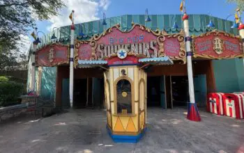 new-ticket-booth-smellephants-1