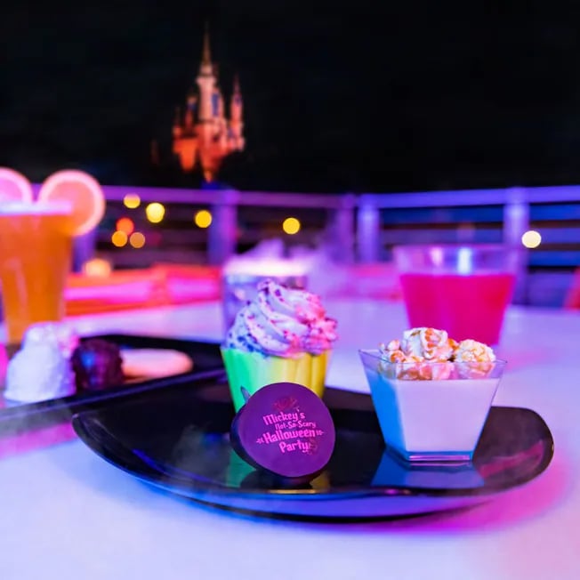 Disneys-Not-So-Spooky-Spectacular-Dessert-Party-1