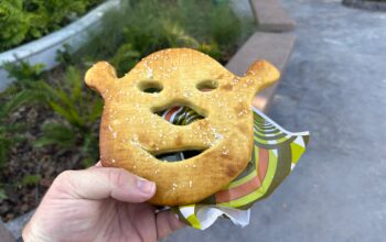 DreamWorks Land Snack shrekzel pretzel