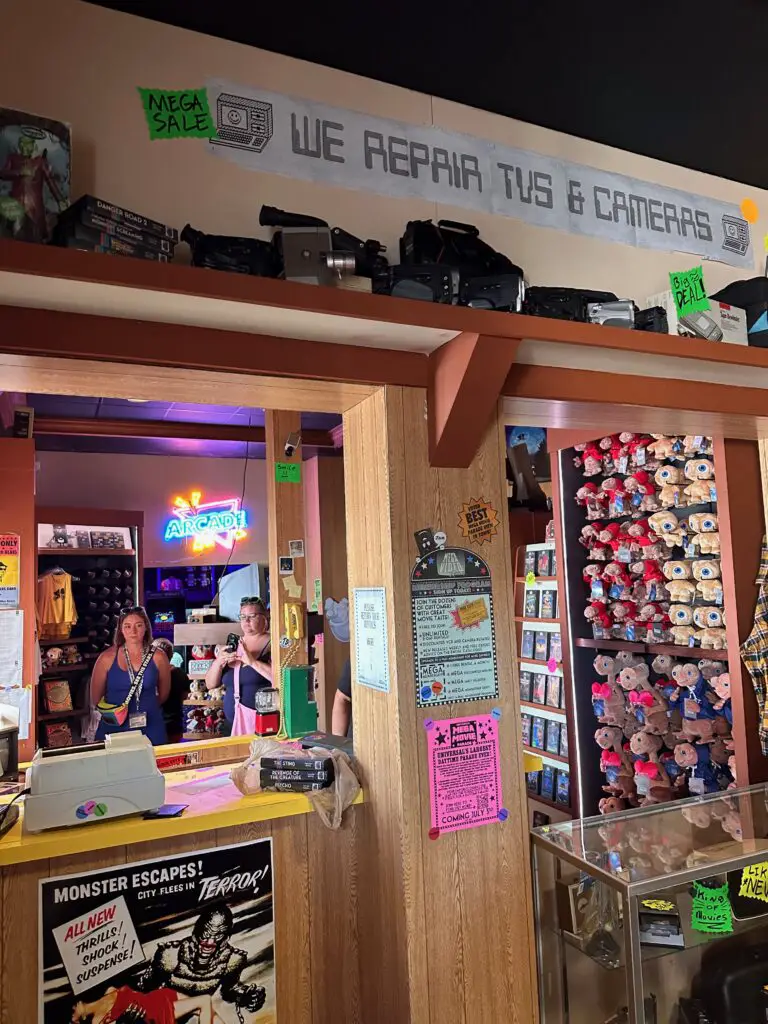 First-Look-at-the-Summer-Tribute-Store-at-Universal-Orlando-3