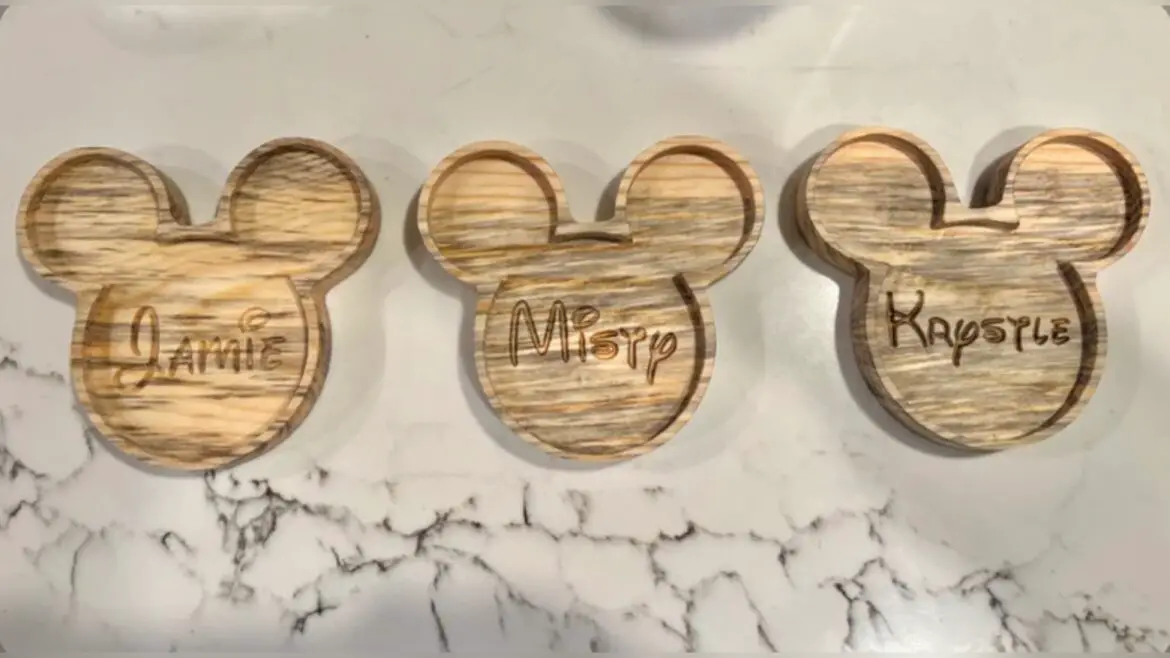 Personalized Mickey Mouse Tray to Bring a Touch of Disney Magic (and History) to Your Home!