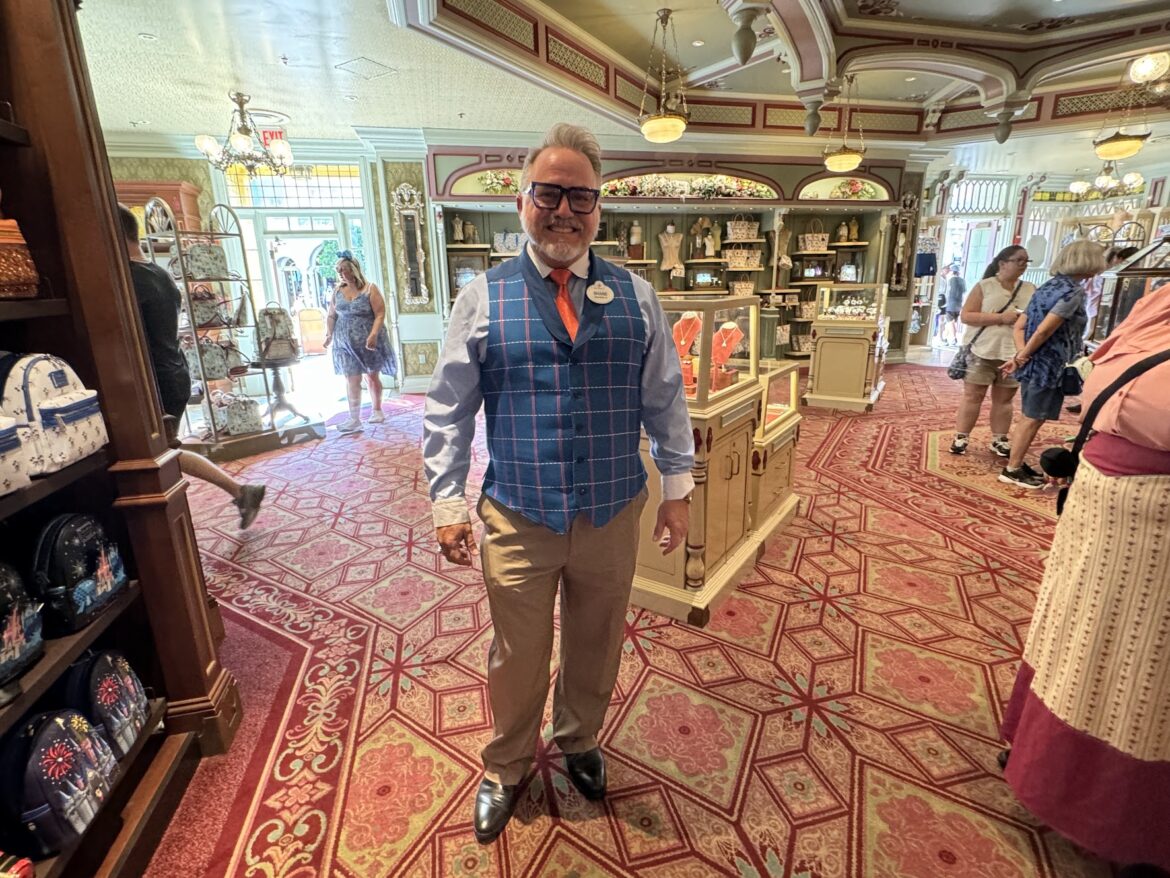 Magic Kingdom Cast Members Receive New Outfits