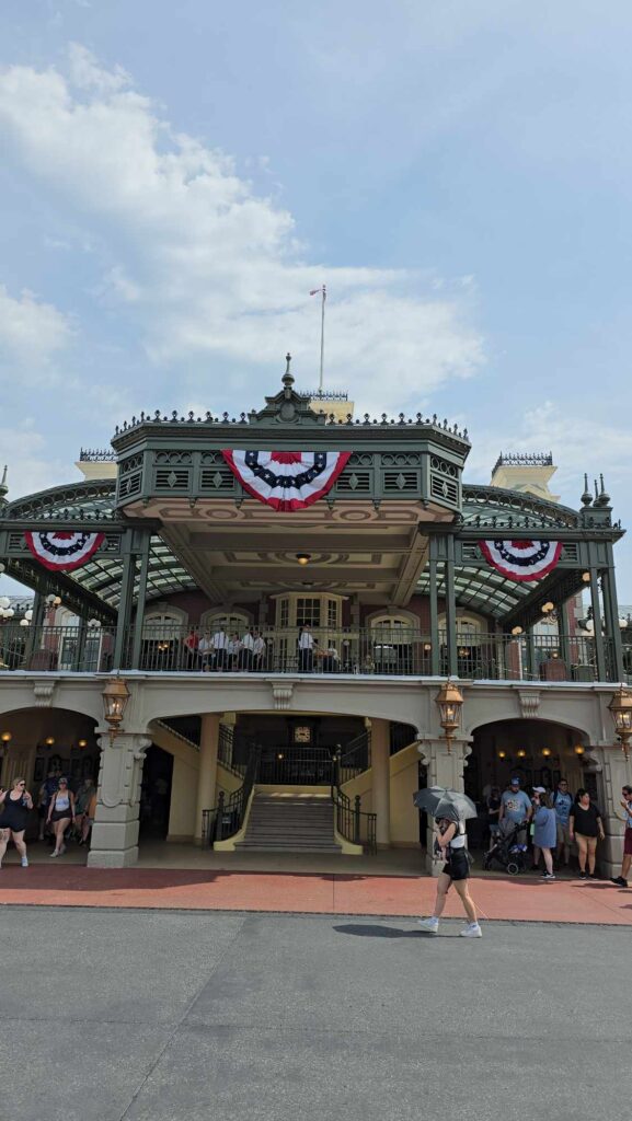 Memorial-Day-Patriotic-Bunting-Added-to-the-Magic-Kingdom-3