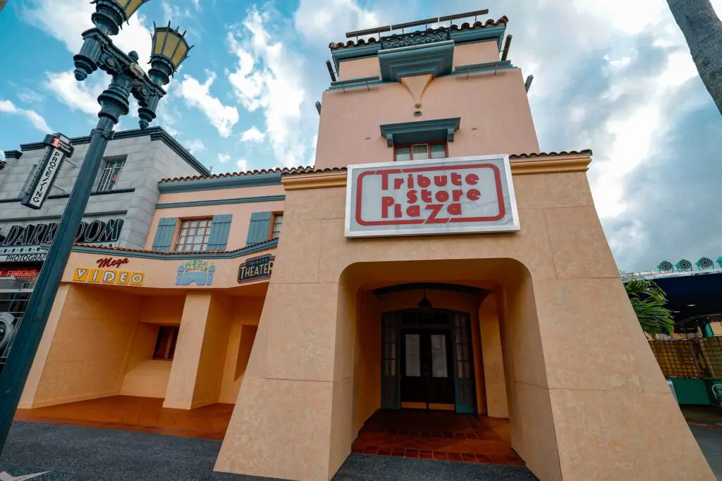 Summer-Tribute-Store-Opens-TODAY-at-Universal-Studios-Florida-2