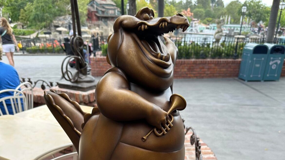 New Statue of Louis has Arrived at Tiana’s Palace