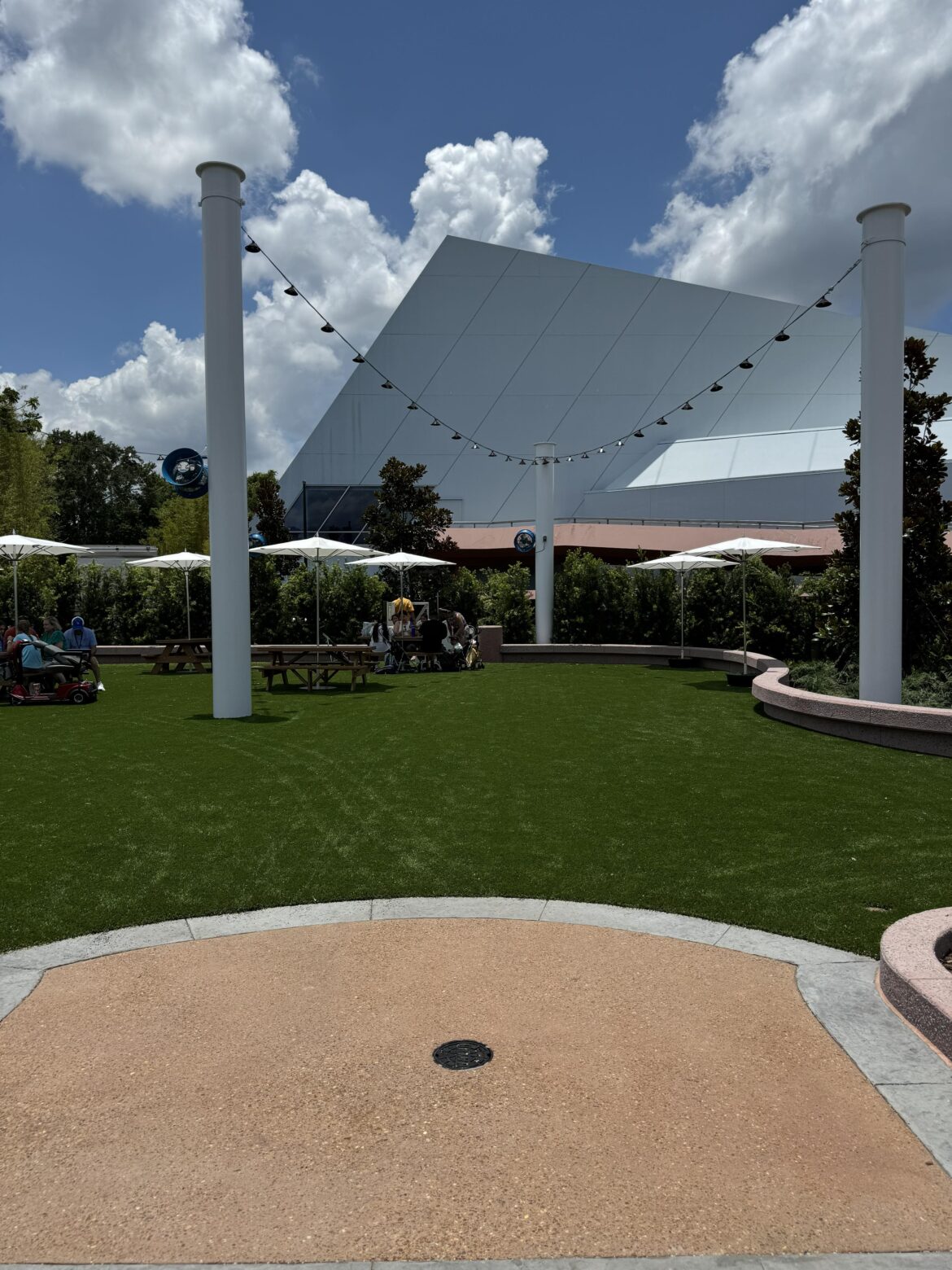 EPCOT’s Rose Walk Blooms with New Guest Space