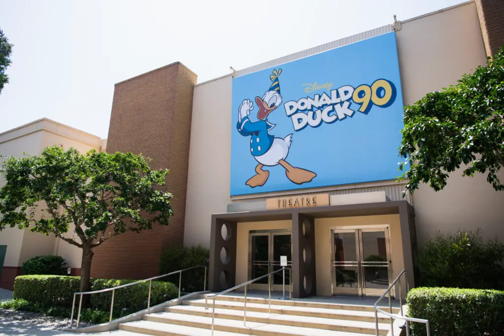 Donald-Duck-90-Main-Theater-Walt-Disney-Studio-Lot