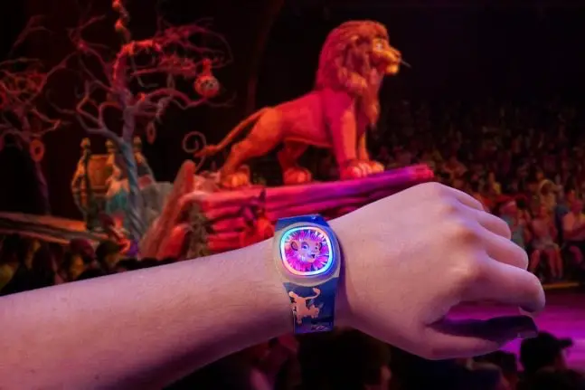 Disney’s Animal Kingdom’s ‘Festival of the Lion King’ Roars to Life with New MagicBand+ Interactions