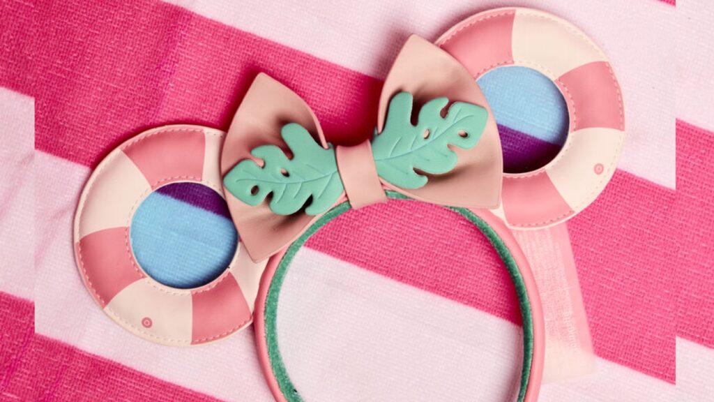 Make a Splash with This Minnie Mouse Vacation Style Poolside Ear ...