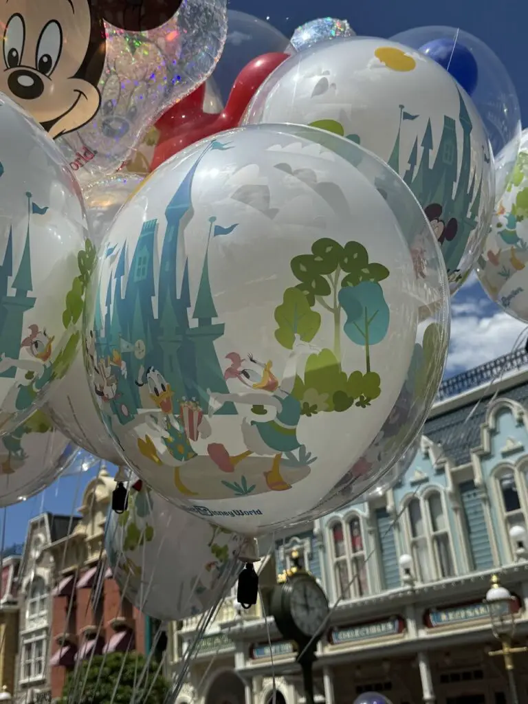 New-‘Play-in-the-Park-Balloon-Debuts-in-the-Magic-Kingdom-2